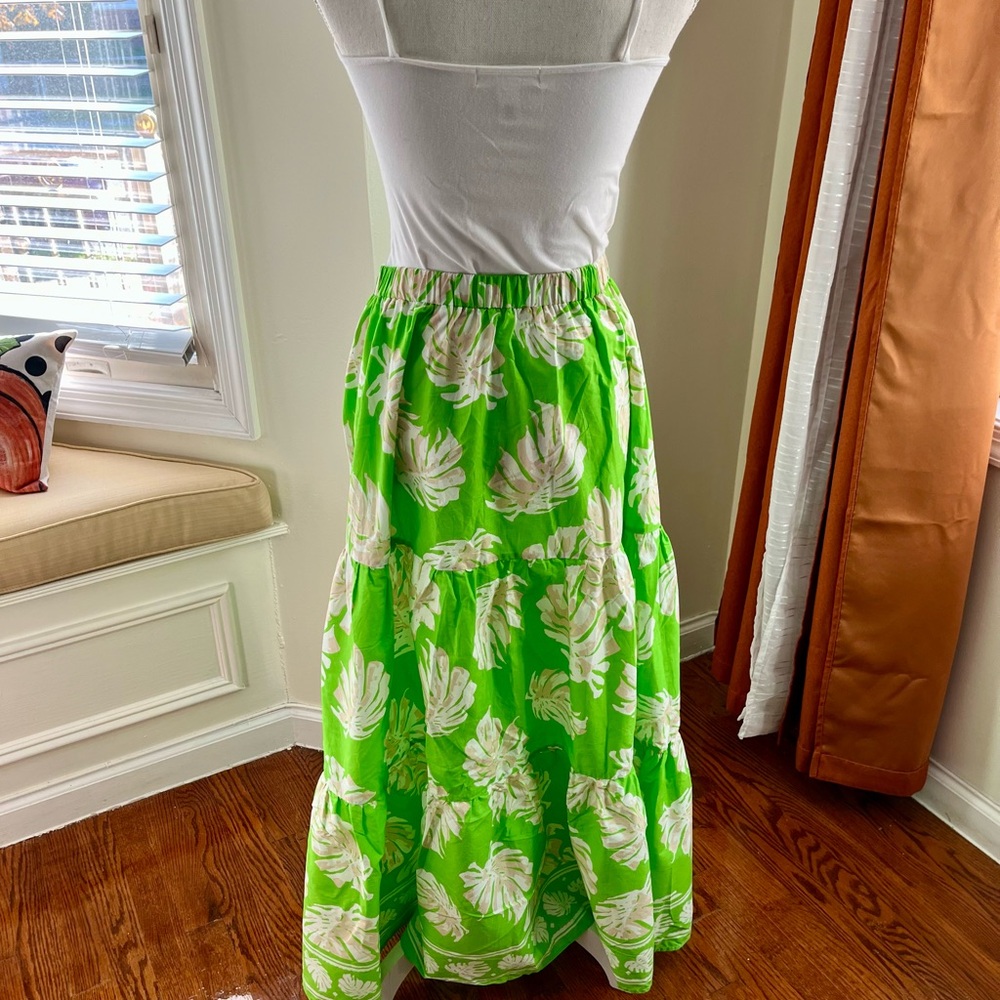 Green Leaf Print Maxi Skirt by Flying Tomato- NWOT - Picture 4 of 5